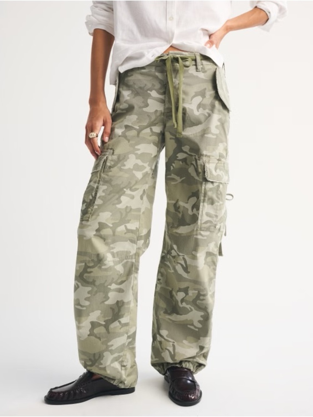 Low Rise Ultra Loose Cargo Pant